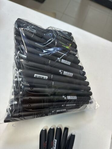 резчик в типографию: Набор черных ручек-роллеров - Цвет чернил: черный (по маркировке на