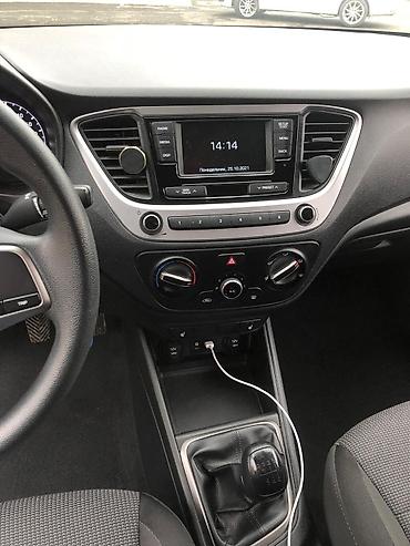 Hyundai: Hyundai Solaris: 2018 г., 1.4 л, Механика, Бензин, Седан — 9