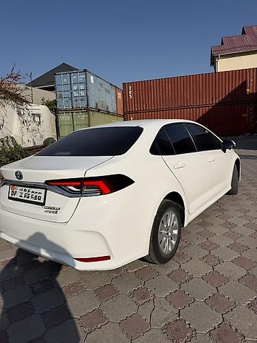 8: Toyota Corolla: 2023 г., 1.8 л, Автомат, Гибрид, Седан — 4