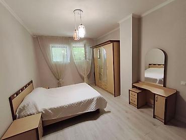 улан мкр: 2 комнаты, 54 м², Улан мкр 106 серия улучшенная, Цокольный этаж этаж — 2