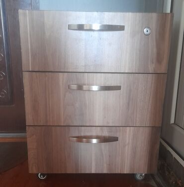 tumbucka mebel: Komod 40 manat