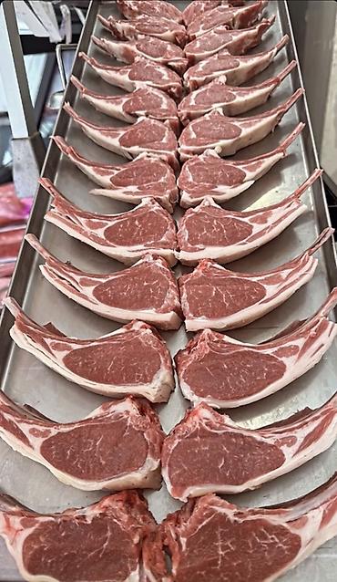 donuz əti satışı: Məhsul: Quzu kotleti (rack chops) Təsvir: - Sümük üstü kəsim: hər — 1