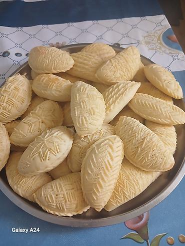 sane keci: Şəkərbura – evdə hazırlanmış,qiymeti 1.50 qep enazi 20ed zakas goturem — 2