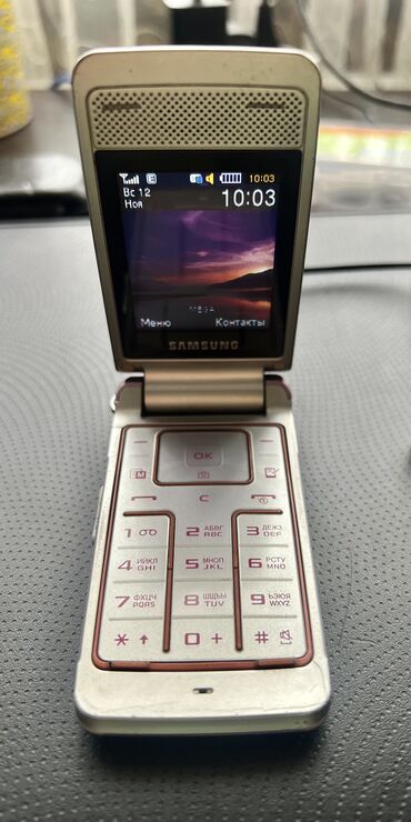 телефоны раскладушки: Samsung S3600, Б/у, цвет - Розовый, 1 SIM