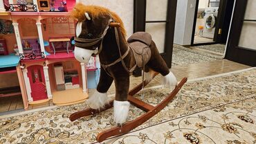 Игрушки: Продаю Лошадку-качалку Б/У в идеальном состоянии - 3 500 с.
Самовывоз at lalafo.kg Игрушки: Продаю Лошадку-качалку Б/У в идеальном состоянии - 3 500 с.
Самовывоз