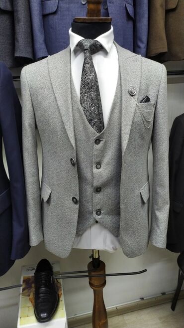 Kostyumlar: Kirayə kisı kostyumları,ünvan xalqlar dostluğu metrosu,0556092977 — 6