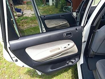 полу присеп: Honda Stream: 2002 г., Бензин, Минивэн — 9