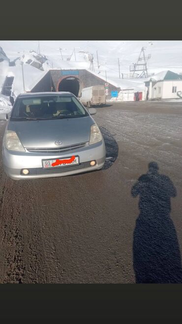 Toyota: Toyota Prius: 2004 г., 1.5 л, Вариатор, Гибрид, Хэтчбэк