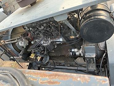 Зерноуборочные комбайны: Зерноуборочный комбайн Ростсельмаш. - Полноразмерная жатка с — 6