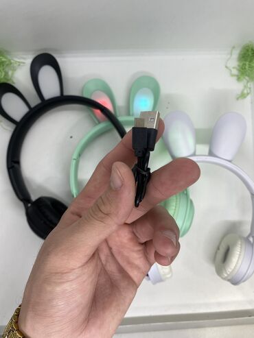 Qulaqcıqlar: Yeni Simsiz (Bluetooth) Qulaqcıqlar, Apple — 9