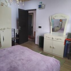 Həyət evləri və villaların satışı: 4 otaqlı, 220 kv. m, Kredit var, Orta təmir — 20