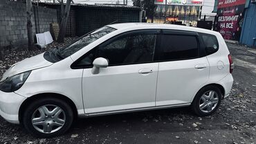 хонда фит в аренду: Honda Fit: 2002 г., 1.3 л, Автомат, Бензин, Хэтчбэк