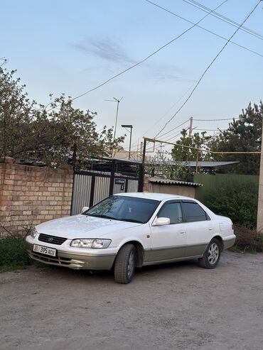 кран 25 тон: Toyota Camry: 2000 г., 2.2 л, Автомат, Бензин, Седан