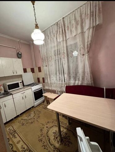 Долгосрочная аренда квартир: 1 комната, Агентство недвижимости, Без подселения, С мебелью частично