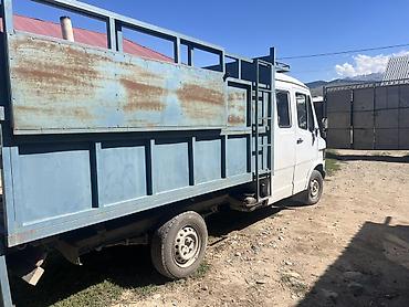инспаер сабер: Mercedes-Benz : 1991 г., 3 л, Механика, Дизель, Фургон — 5