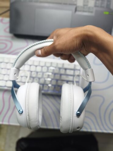 накамерный микрофон: Накладные, Новый, Беспроводные (Bluetooth), Классические