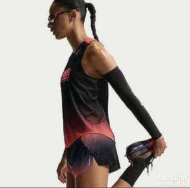 vikend torba: Nike AeroSwift Dri-FIT ADV Graphic Tank vel. S NOVO
IR5925 010 — 3