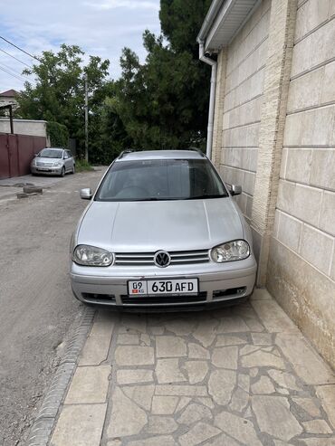 Volkswagen: Volkswagen Golf: 2001 г., 1.6 л, Автомат, Бензин, Универсал