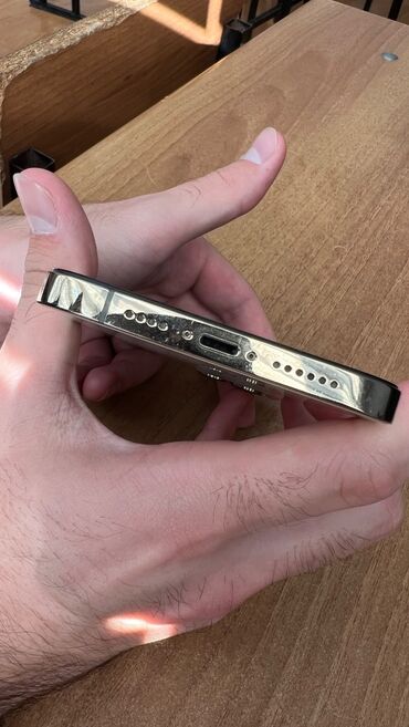 Apple iPhone: IPhone 12 Pro Max, 128 GB, Matte Gold, Face ID — 6