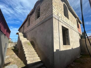 Həyət evləri və villaların satışı: 5 otaqlı, 1600 kv. m, Təmirsiz — 3