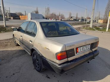 ниссан автомобиль: Nissan Primera: 1991 г., 1.6 л, Механика, Бензин, Седан