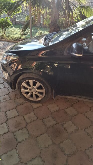 Hyundai: Hyundai i20: 1.4 l | Hetçbek — 5