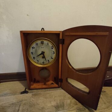 Ev saatları: Divar saatları, Mexaniki, Mayatnik — 5