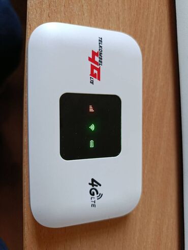 карманый роутер: Продаю роутер 4g в хорошем состоянии за 1500 сомов. Работает отлично