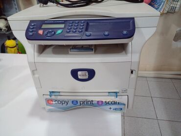 rengli printer satilir: Xerox printeri,az işlənmiş,kartric dəyişdirilməlidir