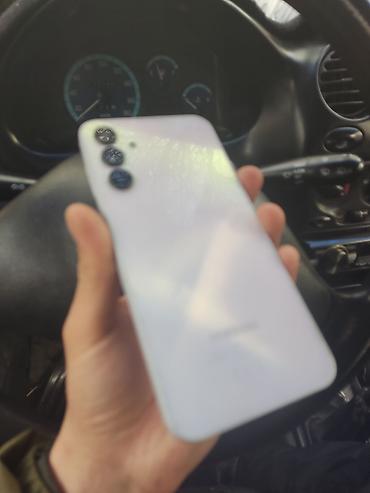 Samsung: Samsung Galaxy A15, Б/у, 128 ГБ, цвет - Белый, 2 SIM — 5