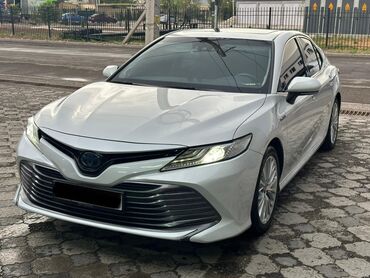 Toyota: Toyota Camry: 2018 г., 2.5 л, Автомат, Гибрид, Седан