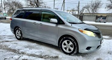 Toyota: Toyota Sienna 2012 
объем 2.7
Не битая. Вложений не требует