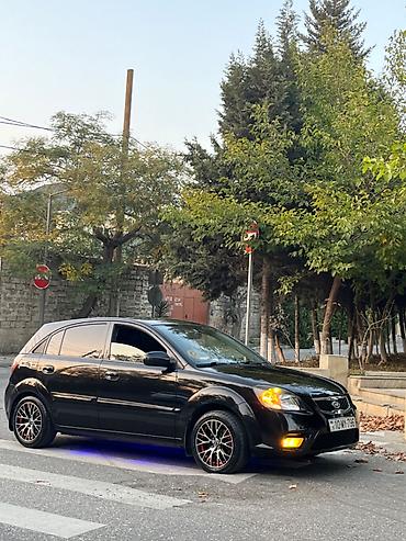 kia rio starter: Kia Rio hatchback, qara rəng, maşın ideal veziyyetdedi maşını — 3