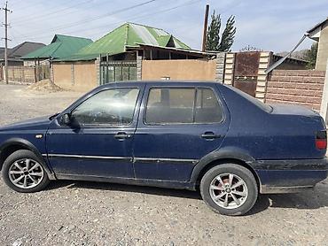 Транспорт: Volkswagen Vento: 1996 г., Седан — 6