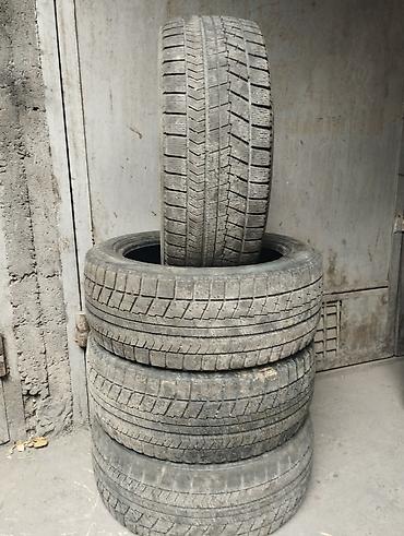 Шины 235 / 45 / R 17, Зима, Б/у, Комплект, Легковые, Япония, Bridgestone