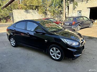 vip bus: Hyundai Solaris: 2013 г., 1.6 л, Механика, Бензин, Седан — 4