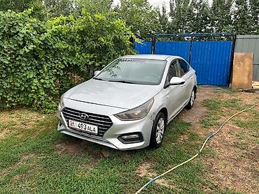 solaris accent: Hyundai Solaris: 2017 г., 1.4 л, Механика, Бензин, Седан — 2