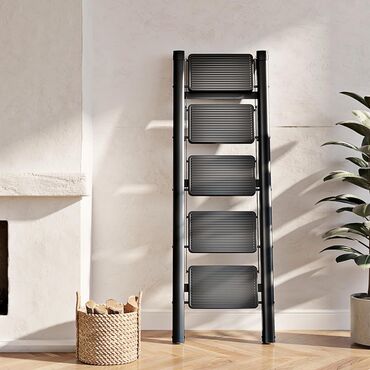 Digər alətlər: Nərdivan enli pillə •Material Dəmir •Rəng Qara •Xüsusi xüsusiyyət — 8