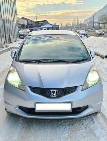 бампер на фит бишкек: Honda Fit: 2008 г., 1.5 л, Автомат, Бензин, Хетчбек