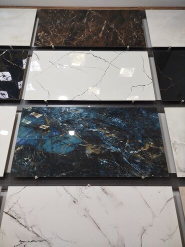 aqlay dasi: Mərmər effektli keramika plitələri – müxtəlif rəng və naxışlarda iri