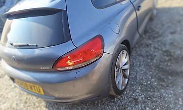 "prodajamotora.rs" "motocikala": Volkswagen Scirocco – 3-vratni sportski kupe DELOVI -2.0 TDI — 5