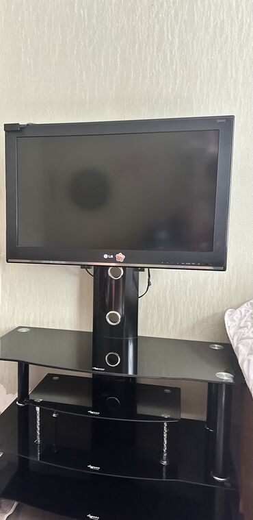 Телевизоры: Телевизор LG 80"