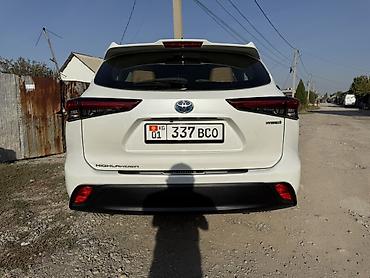 Toyota: Toyota Highlander: 2021 г., 2.5 л, Автомат, Гибрид, Кроссовер — 2