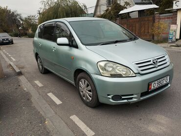 Toyota: Toyota Ipsum: 2003 г., 2.4 л, Бензин, Минивэн