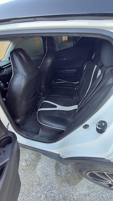 Toyota: Toyota C-HR: 2020 г., 2 л, Автомат, Бензин, Кроссовер — 5