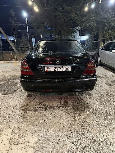 салон гелик: Mercedes-Benz E-Class: 2003 г., Седан — 4