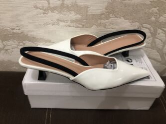 женские коралловые туфли: Туфли, Размер: 37, цвет - Белый, Новый