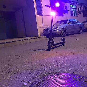 tek tekerli scooter: Elektrikli skuter – şəhər içi rahat hərəkət üçün kompakt və səssiz — 2