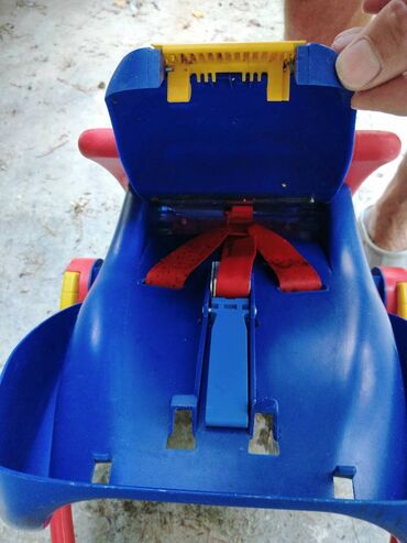 Autosedišta: Plasticno sedište za decu od rođenja do 13 kg ili 12 meseci (grupa na lalafo.rs — 6 Autosedišta: Plasticno sedište za decu od rođenja do 13 kg ili 12 meseci (grupa — 6