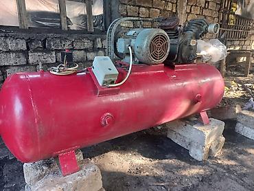 plastik qapi qiymətləri: Sənaye tipli hava kompressoru - Güclü elektrik mühərriki və iki — 1